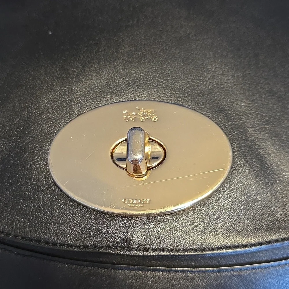 Coach Circle Hobo Circle  Studded Bag - Picture 9 of 16